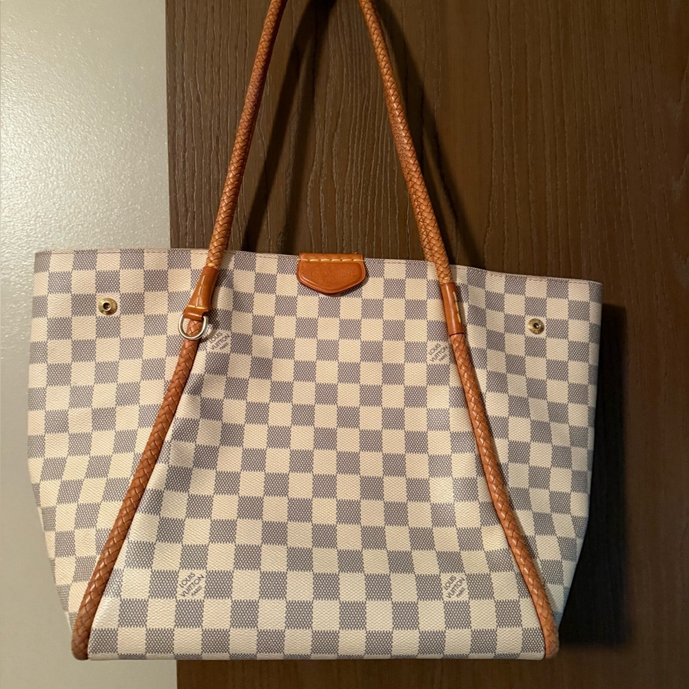Louis Vuitton Propriano Damier